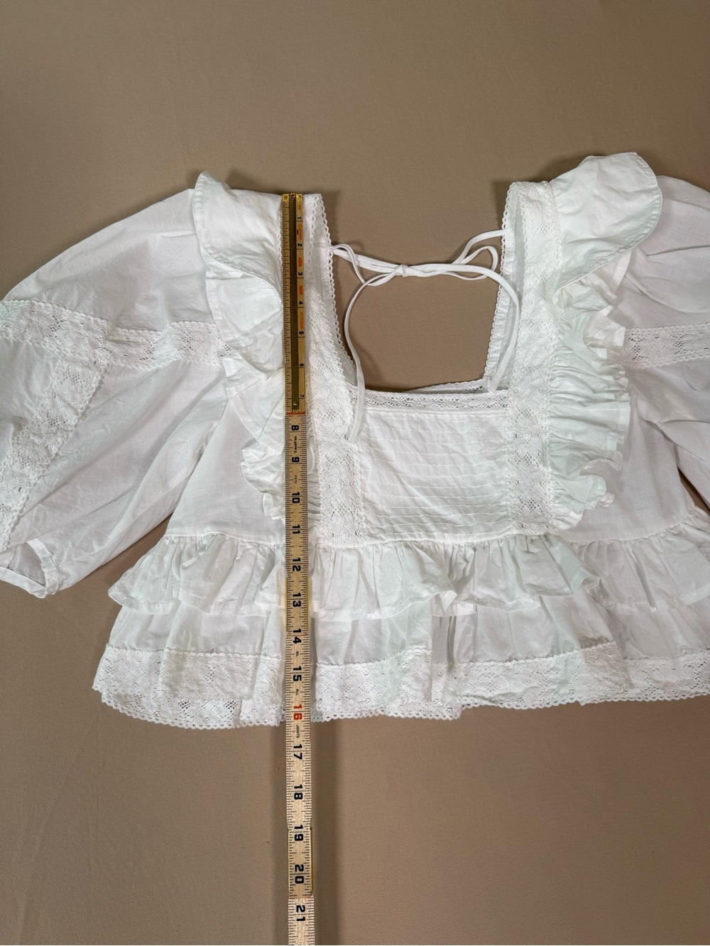 70*F/21*C White Peasant Boho Lace Ruffled Cotton Blouse, size Small. - Picture 7 of 12
